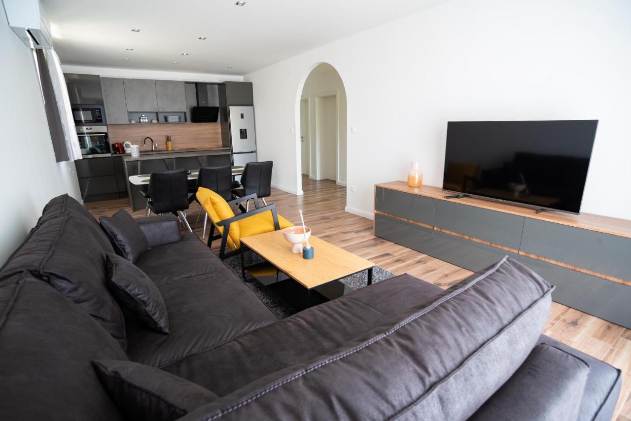 Onyx Apartment สปลิท ภายนอก รูปภาพ